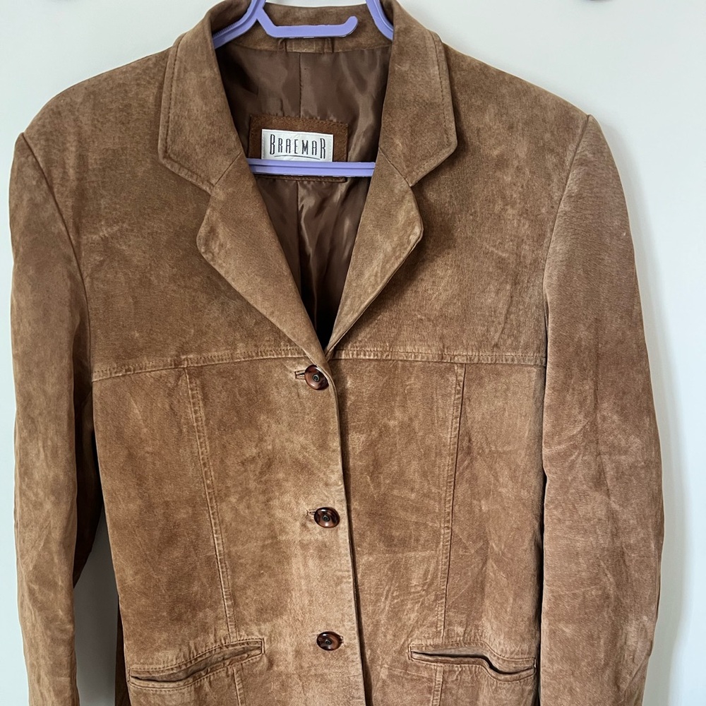 *SOLD* Beautiful Vintage Braemar 100% leather Blazer